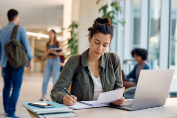 Studienstart geschafft - Diese Dinge sollten Studenten nicht aufschieben